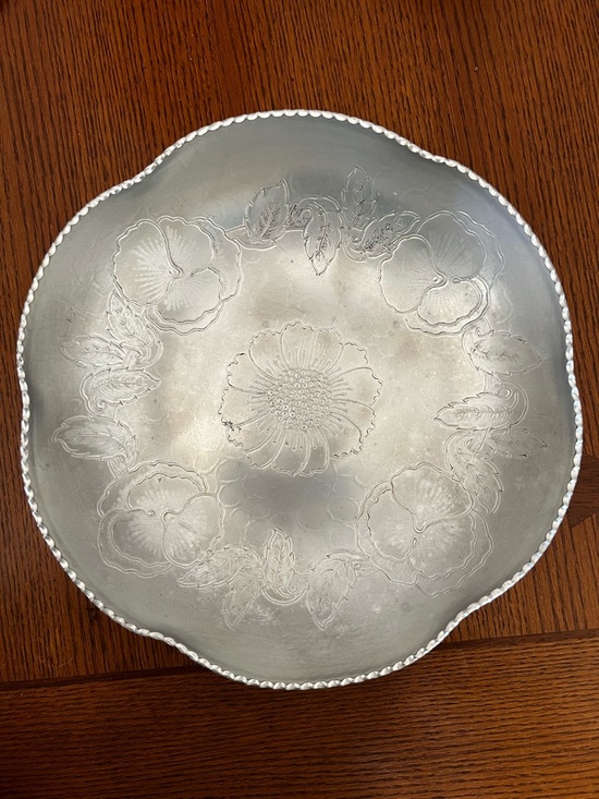 Hand wrought Aluminum Other - Vintage Hammered Aluminum Serving Bowl with Floral Design